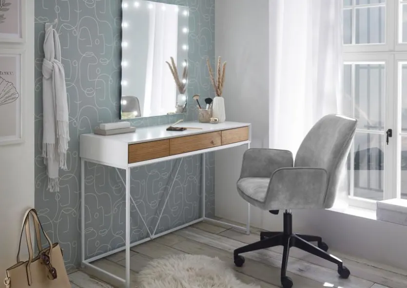 Konsole Riad