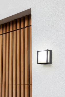 LED-Außenwandleuchte QUBO
