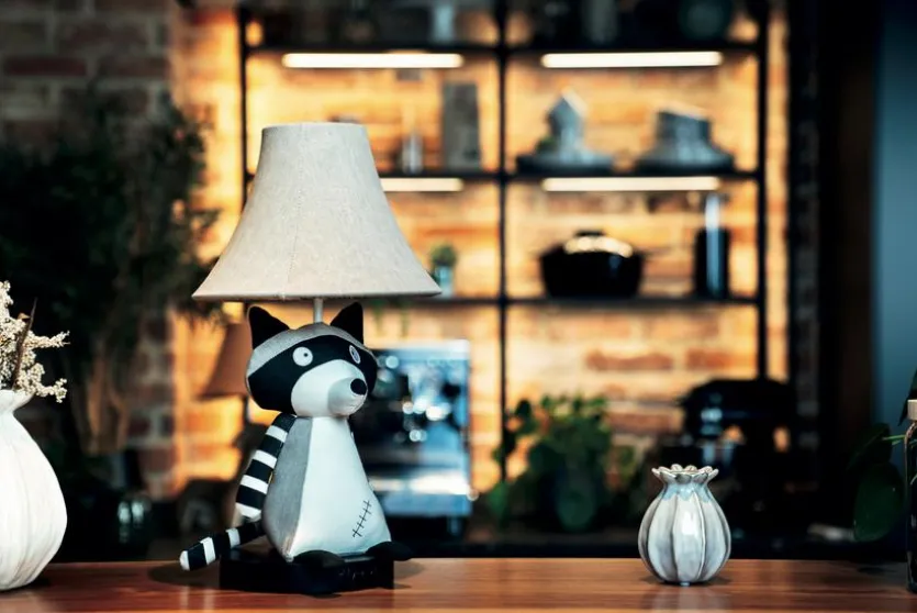 LED-Tischleuchte Ben der Waschbär