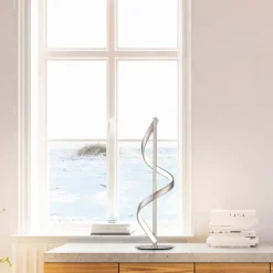 LED-Tischleuchte Q-Swing