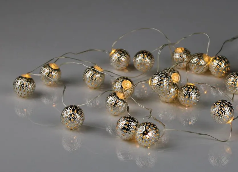 Lichterkette Ball