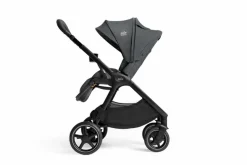 Sportwagen Finiti Ebony